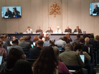 Briefing del giorno 10 ottobre nella Sala Stampa Vaticana sui lavori dell’Assemblea Speciale del Sinodo dei Vescovi per la regione Pan-Amazzonica.